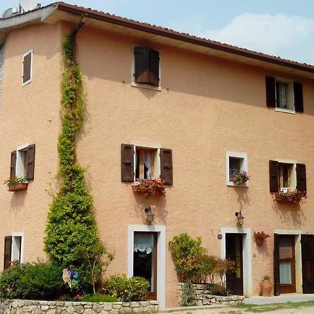 Agriturismo La Part Сан Дзено ди Монтаня Екстериор снимка